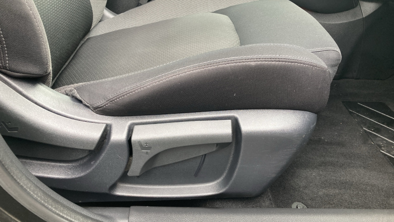 Nissan Qashqai 1.5 dCi 115 N-Connecta 5dr Diesel Hatchback